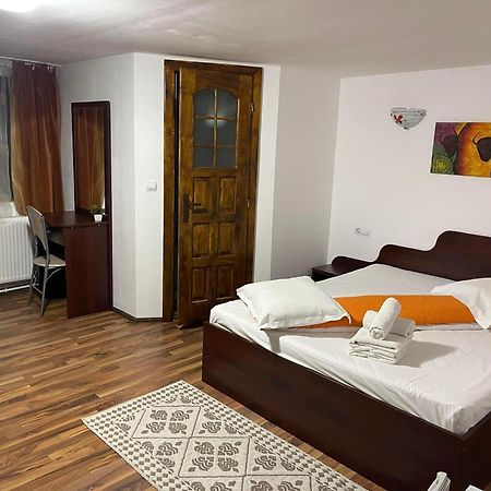 Hotel Casa Maria Moieciu C Moeciu De Sus Zewnętrze zdjęcie